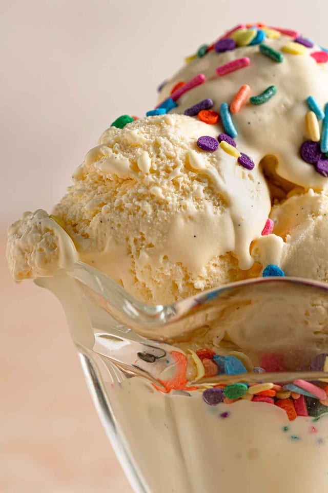Ice Cream (2 Scoops).